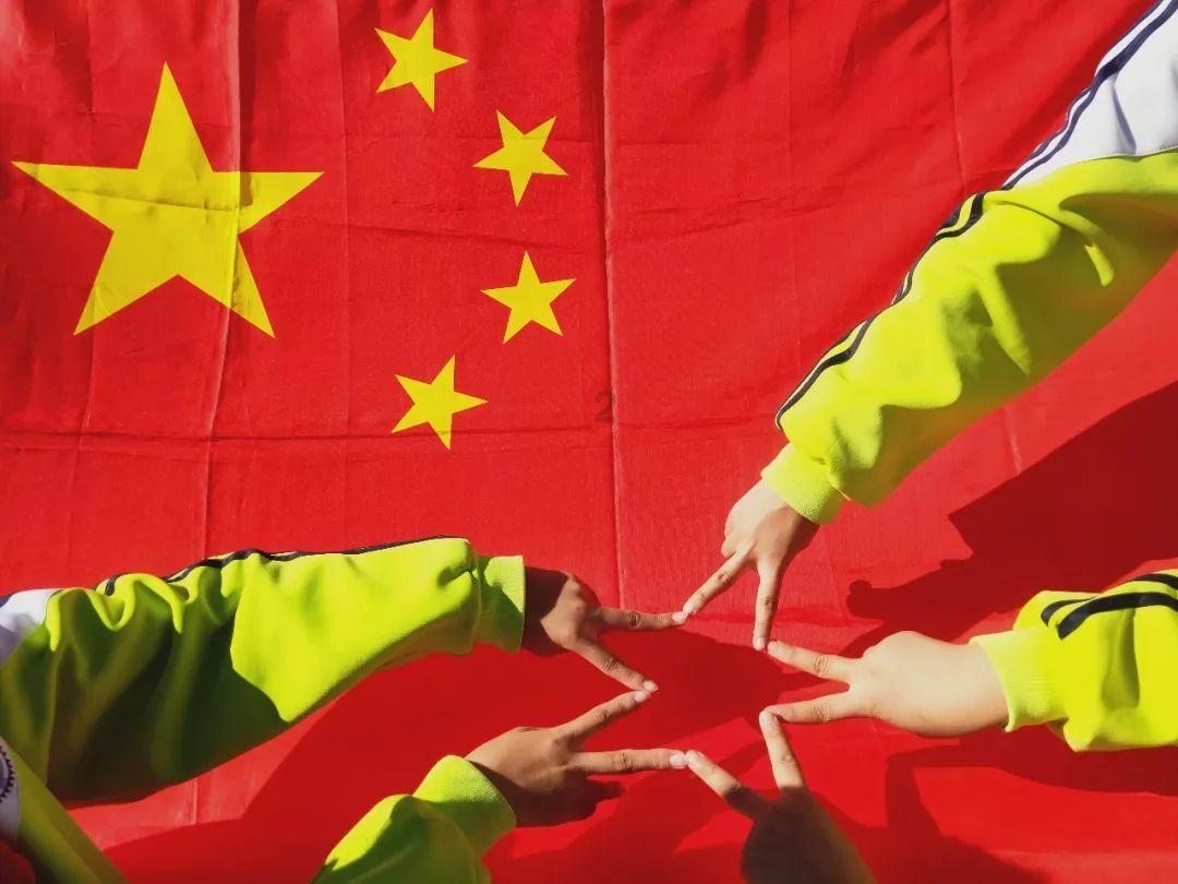 小猫钓鱼游戏龙王版有船